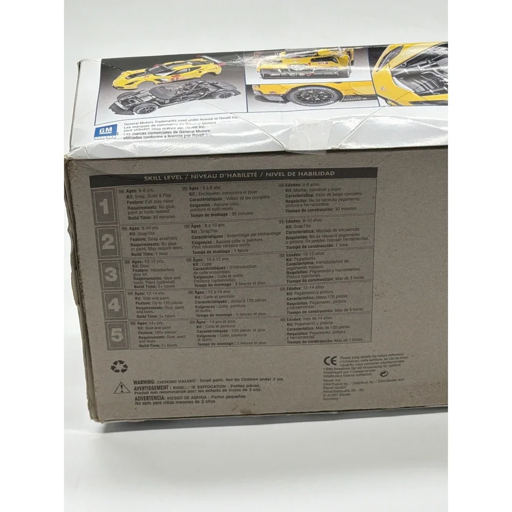 Revell Corvette C7.R Motor Sports‎ 1:25 Scale Plastic Model Kit 85-4304 Skill